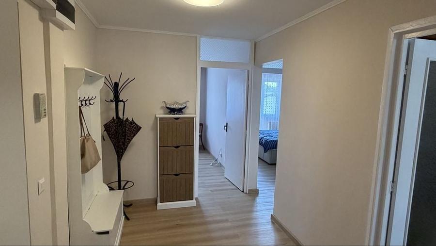 Apartament cu 3 camere în Lazaret
