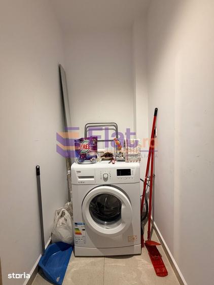 Apartament cu 2 camere decomandat în Tractorul