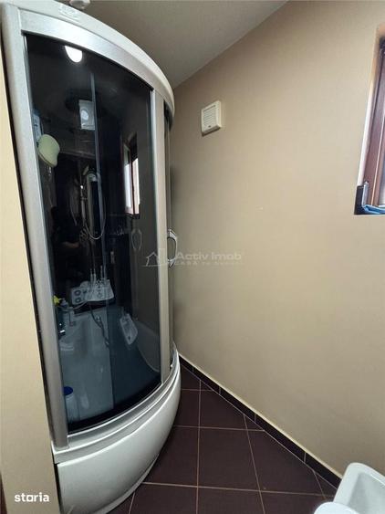 Apartament cu 3 camere decomandat în Micro 19