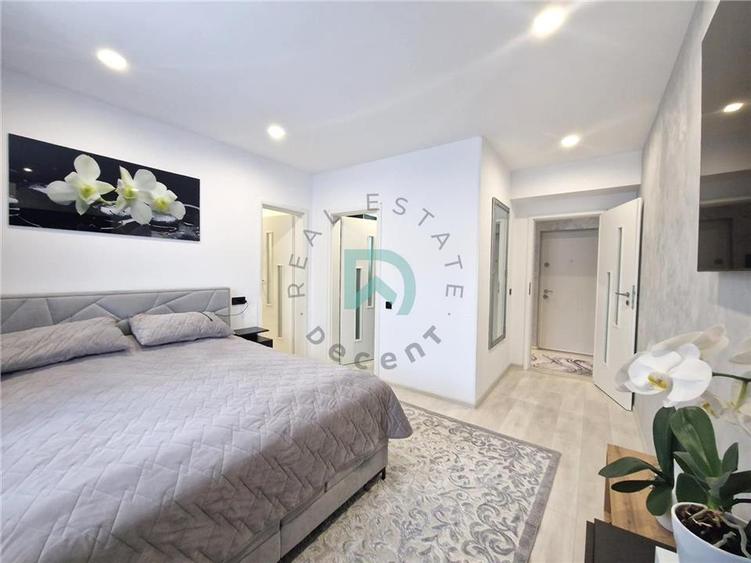 Apartament cu 4 camere decomandat, mobilat în Tractorul