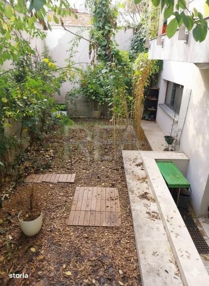 Apartament cu 2 camere semidecomandat, mobilat în Moșilor
