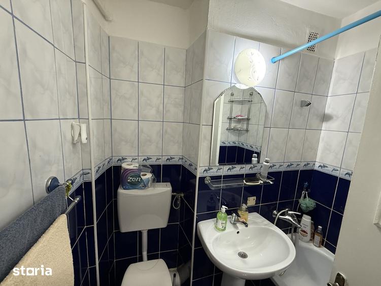 Apartament cu 2 camere nedecomandat în Cornișa