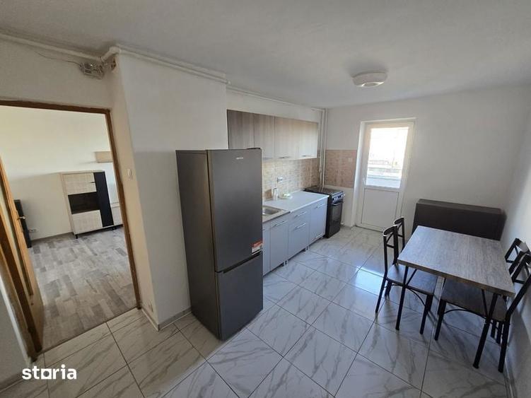Apartament cu 2 camere decomandat în Republicii