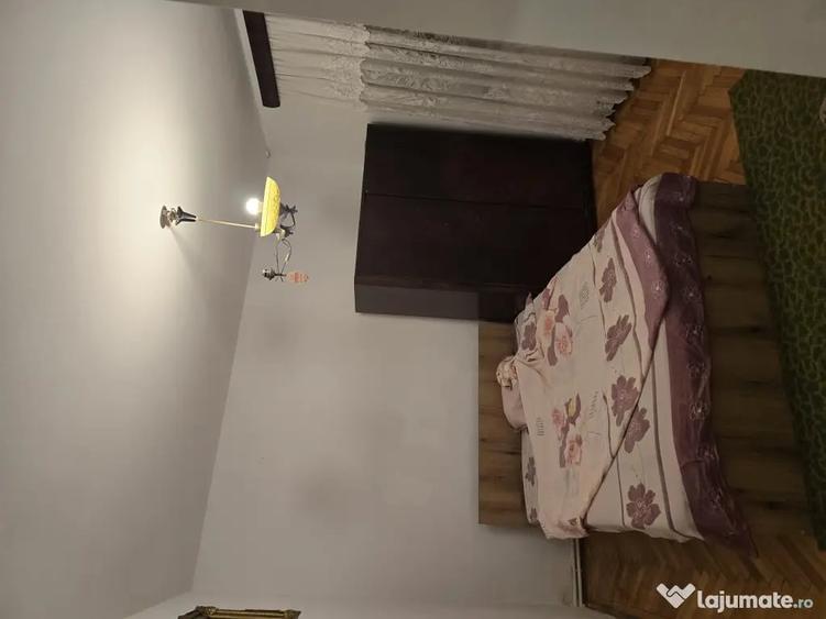 Apartament cu 3 camere decomandat în 1 Mai