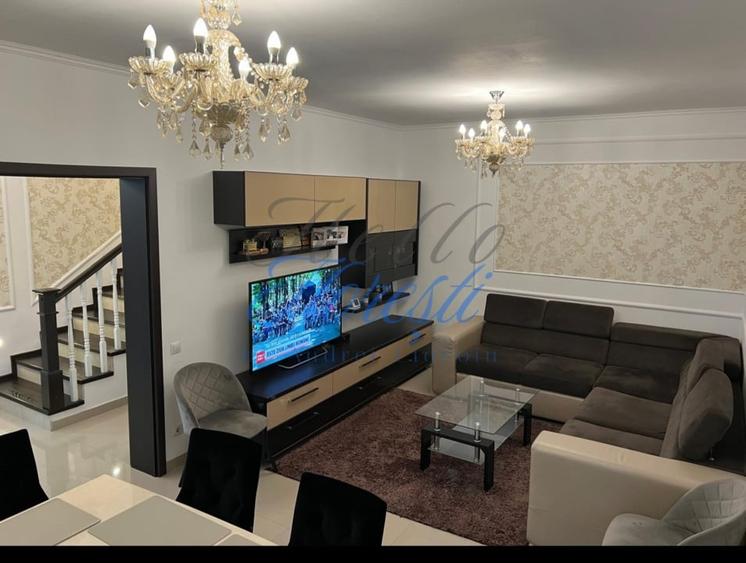 Duplex cu 5 camere cu Canalizare în Florești