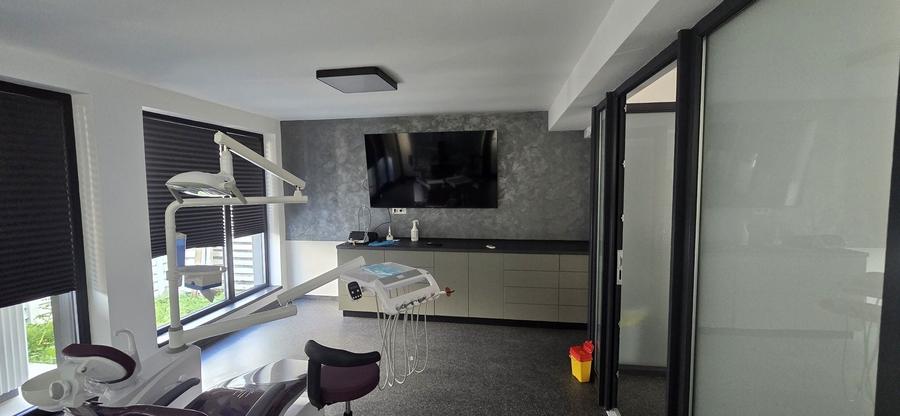 Spațiu comercial, de 120 mp, în Tunari