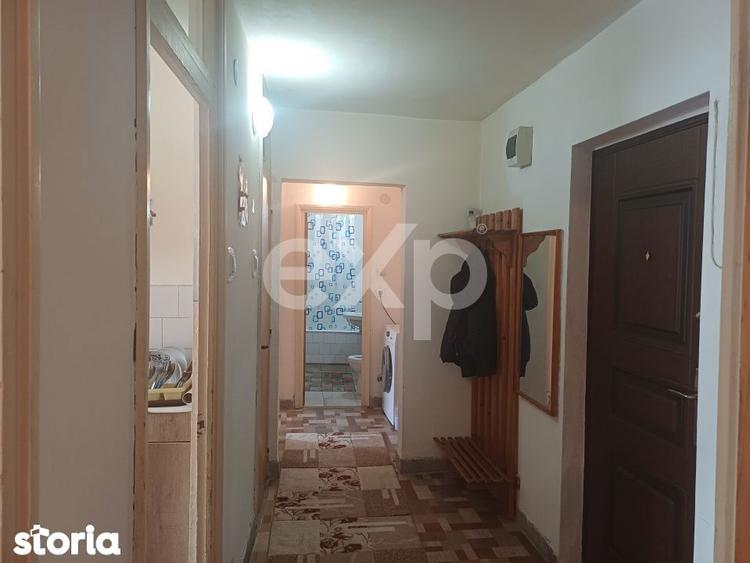 Apartament cu 2 camere decomandat, mobilat în Negru Vodă