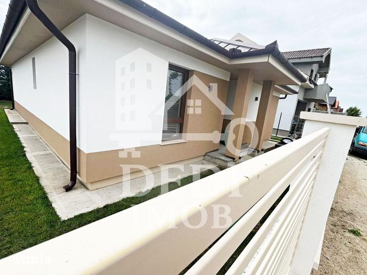 Casă cu 3 camere decomandat cu Teren 300 Mp în Sânmartin