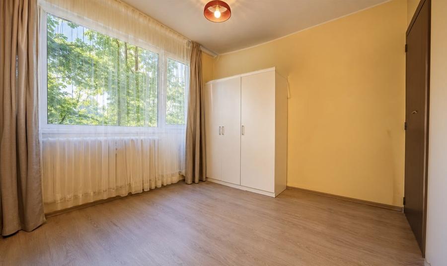 Apartament cu 3 camere decomandat, mobilat în Drumul Taberei