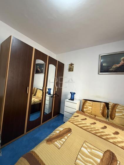 Apartament cu 2 camere semidecomandat, mobilat în Mărgeanului