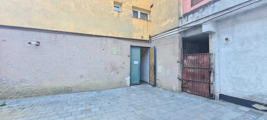 Spațiu comercial, în Central
