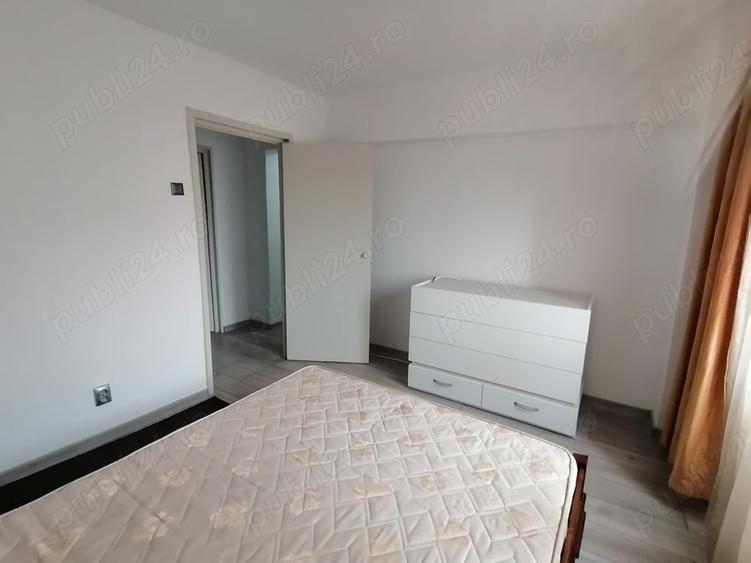 Apartament cu 2 camere decomandat în Traian