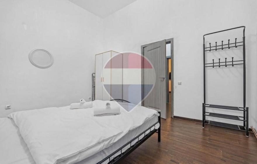 Apartament cu 2 camere decomandat în P-ța Unirii