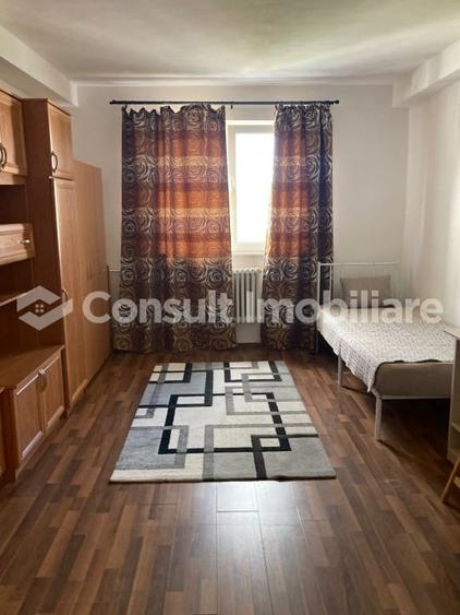 Garsonieră semidecomandată, mobilată în Mărăști