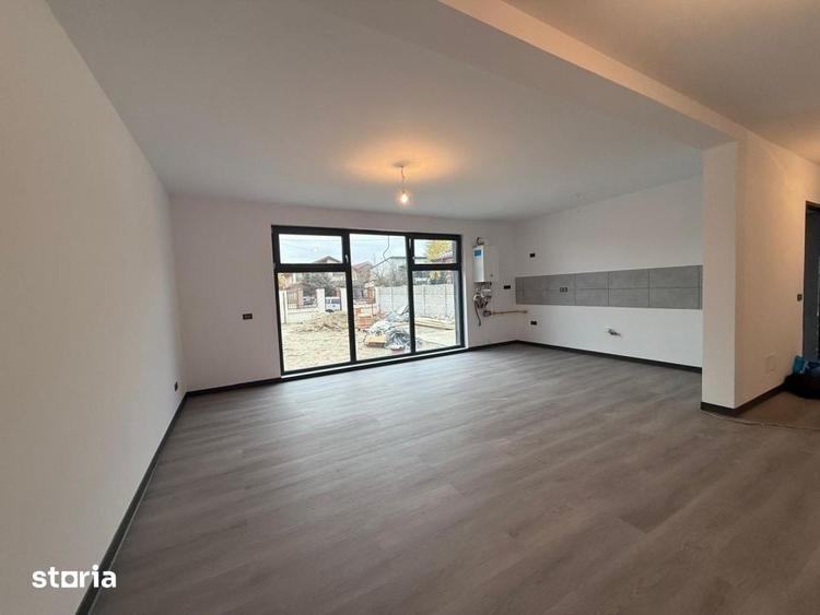 Casă cu 3 camere cu Teren 379 Mp în Brestei