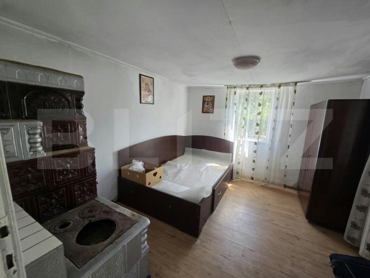 Casă cu 5 camere cu Teren 1459 Mp în Produlești
