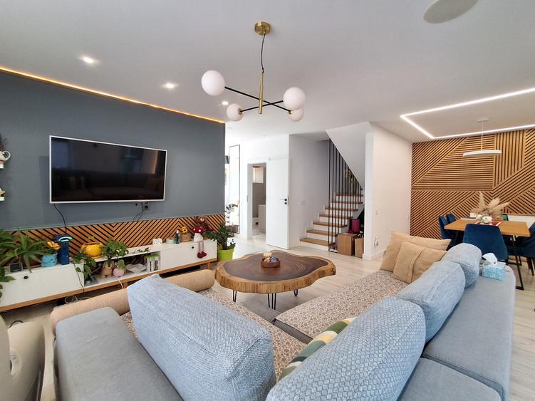 Duplex cu 4 camere cu Canalizare în Iris