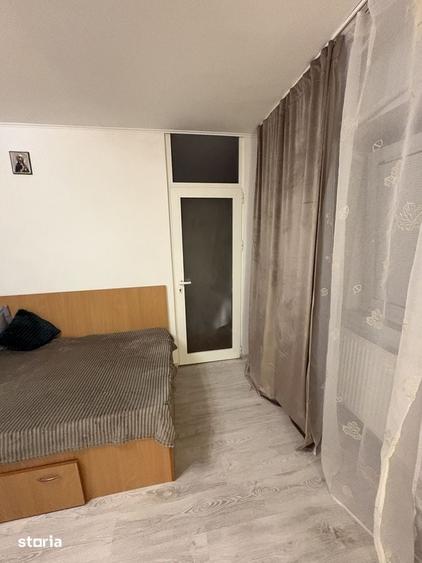 Garsonieră în Titan