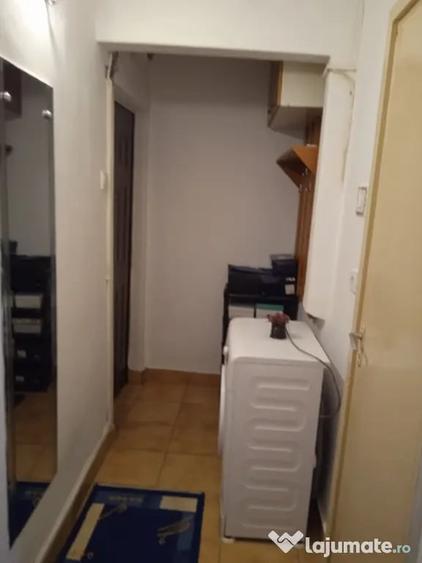 Apartament cu 2 camere nedecomandat în Sud