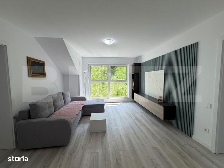 Casă cu 4 camere cu Teren 1875 Mp în Luna
