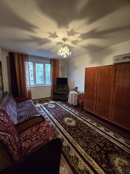 Apartament cu 2 camere decomandat în Griviței