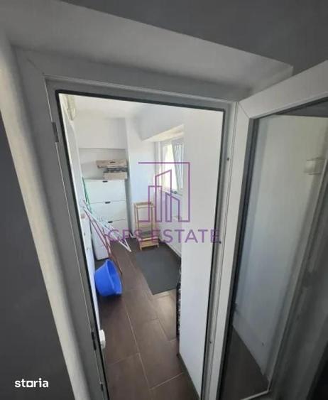 Apartament cu 3 camere semidecomandat, mobilat în Muncii