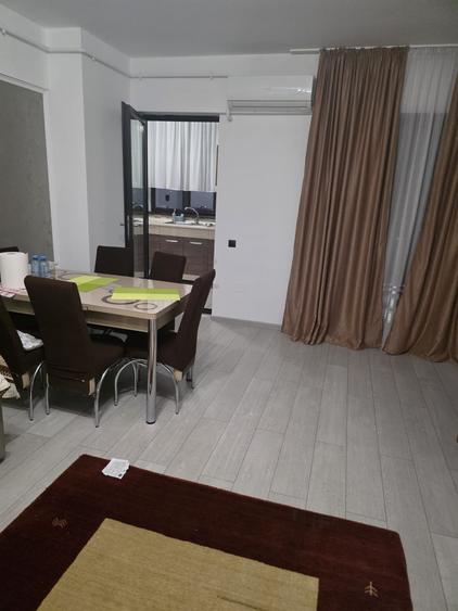 Apartament cu 3 camere decomandat în Ostroveni