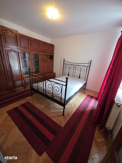 Apartament cu 3 camere decomandat în Burdea