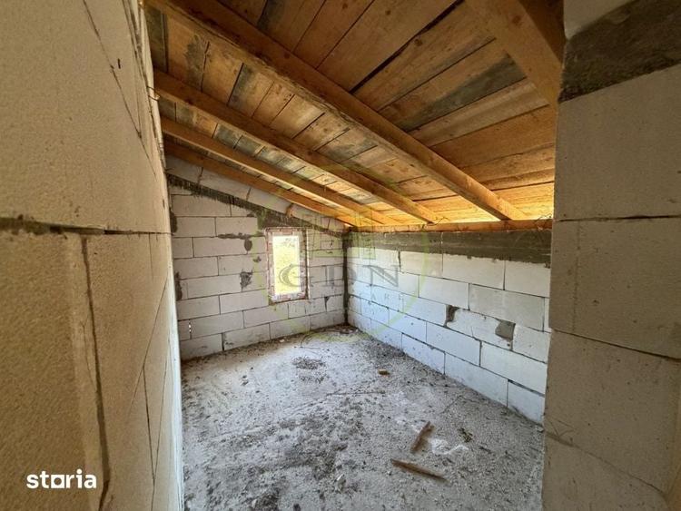 Casă cu 5 camere cu Teren 437 Mp în Malu Mare