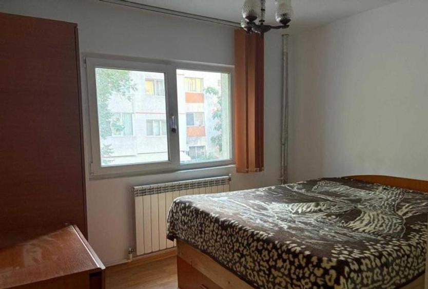 Apartament cu 3 camere decomandat în Inel I
