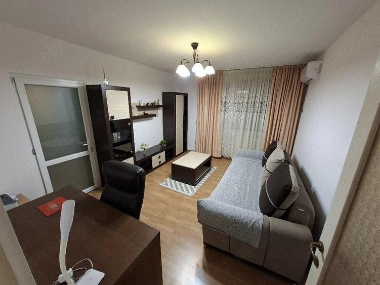 Apartament cu 2 camere decomandat în Drumul Taberei