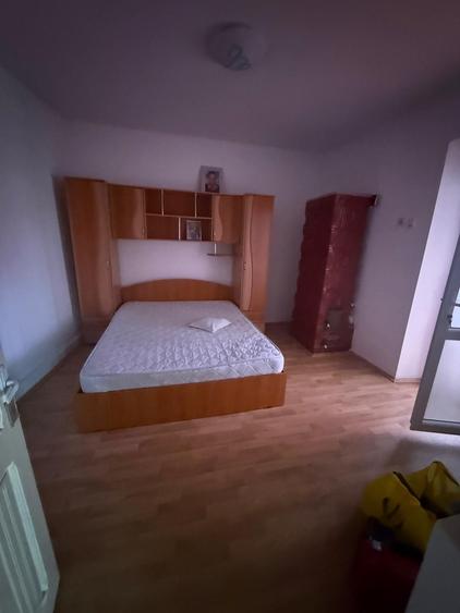 Casă cu 3 camere în Central