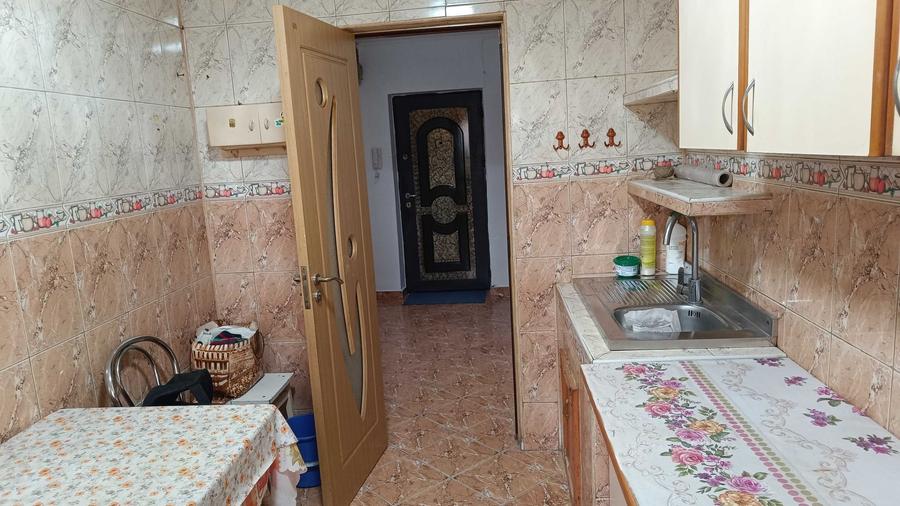 Apartament cu 2 camere decomandat în Gorjului