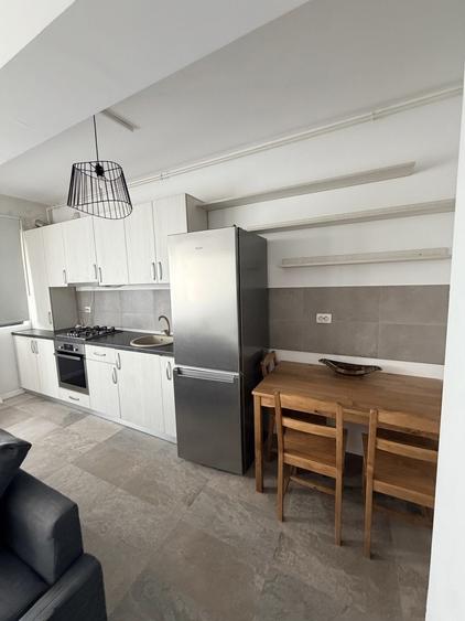 Apartament cu 2 camere decomandat, mobilat în Pipera