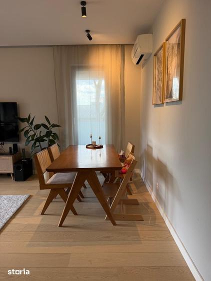 Apartament cu 4 camere decomandat în Pipera