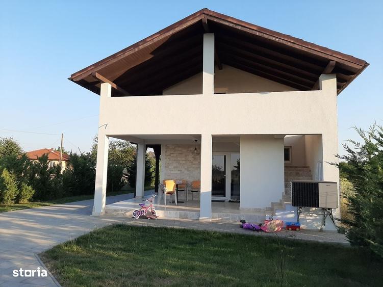 Casă cu 3 camere în Amați