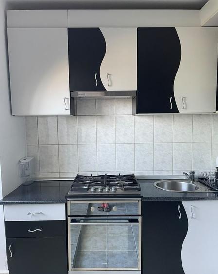 Apartament cu 2 camere decomandat, mobilat în Zorilor