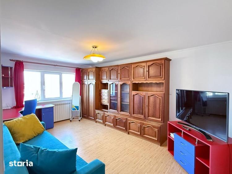 Apartament cu 3 camere decomandat, mobilat în Central