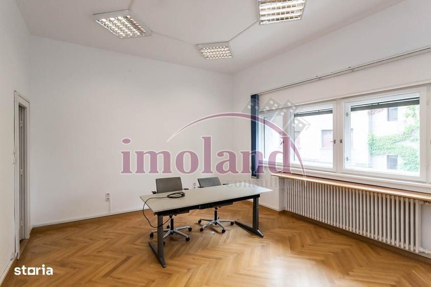 Casă cu 4 camere cu Teren 320 Mp în Dorobanți
