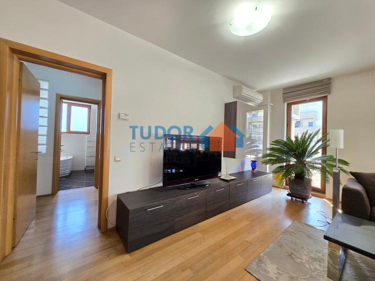 Apartament cu 4 camere în Herăstrău