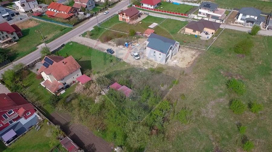 Teren Construcții intravilan de 786 mp, în Chinteni