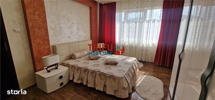 Apartament cu 4 camere decomandat în Cetate