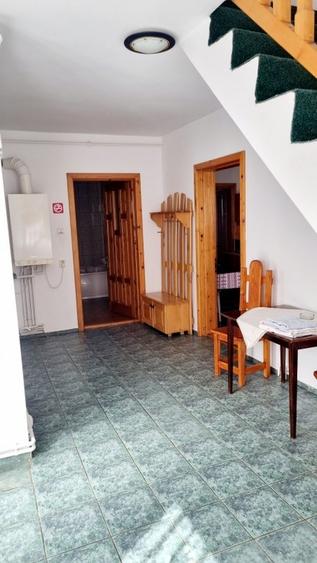 Casă cu 4 camere cu Canalizare în Zamora