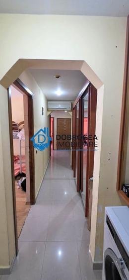 Apartament cu 3 camere decomandat, mobilat în E3