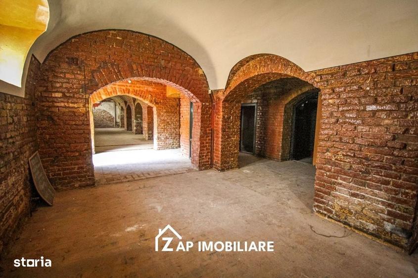Spațiu comercial, de 555 mp, în Mureșeni