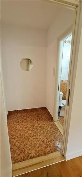 Apartament cu 2 camere semidecomandat, mobilat în Podgoria