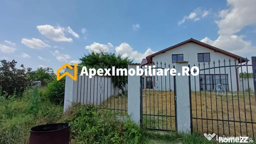 Casă cu 4 camere cu Teren 883 Mp în Varlaam