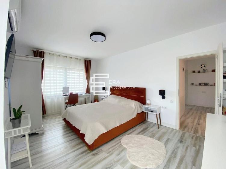 Casă individuală cu 5 camere cu Canalizare în Sud