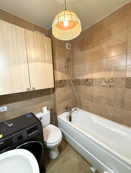Apartament cu 3 camere decomandat în Regie