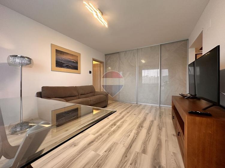 Apartament cu 2 camere semidecomandat în Central